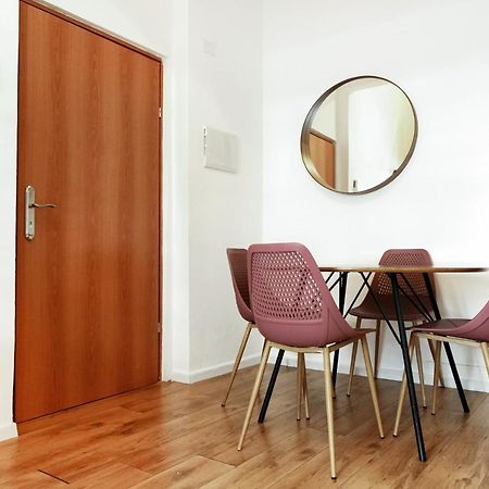 Theodor Apartments By Gamtiza Tel Aviv Bagian luar foto