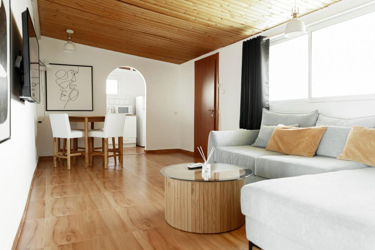 Theodor Apartments By Gamtiza Tel Aviv Bagian luar foto