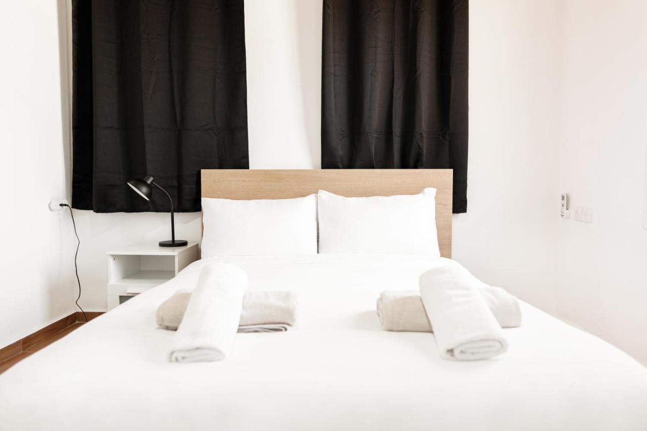 Theodor Apartments By Gamtiza Tel Aviv Bagian luar foto